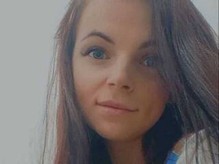 Ερωτική συνομιλία μέσω βίντεο MensonAlice