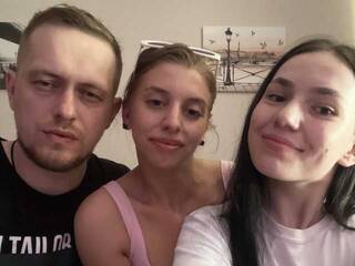 Ερωτική συνομιλία μέσω βίντεο Mersedesbenz2