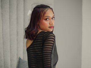 Ερωτική συνομιλία μέσω βίντεο Mia-Gil