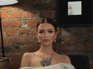 Ερωτική συνομιλία μέσω βίντεο MiaLali