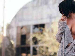 Ερωτική συνομιλία μέσω βίντεο mialink