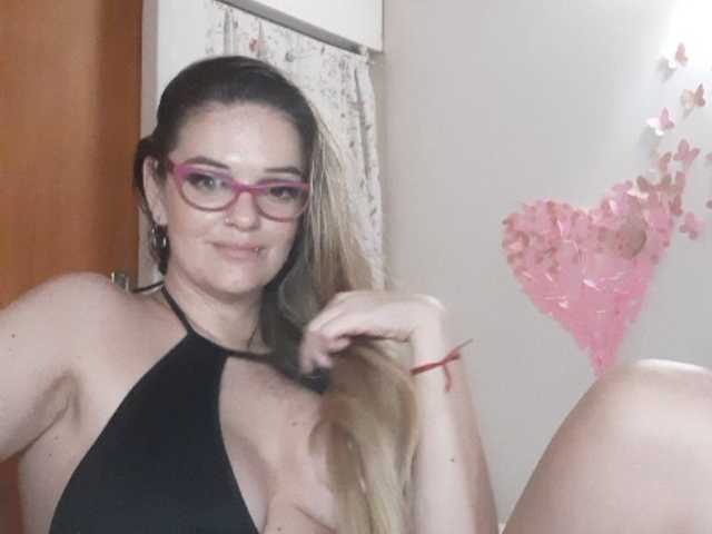 Φωτογραφίες Miaparissii Holaaa welcome Argentina wishing to play, full nude on public and masturbation 2000 /cream on my tits 1000/sucking my nipples 500/