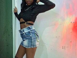 Ερωτική συνομιλία μέσω βίντεο miarouse6