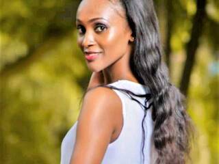 Ερωτική συνομιλία μέσω βίντεο miaspice