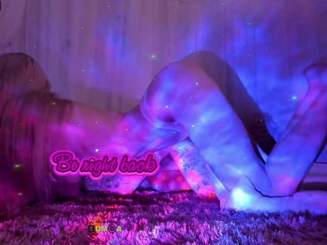 Εκπομπές οθόνης Mia_Milasheva