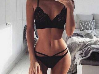 Ερωτική συνομιλία μέσω βίντεο michellerizzo