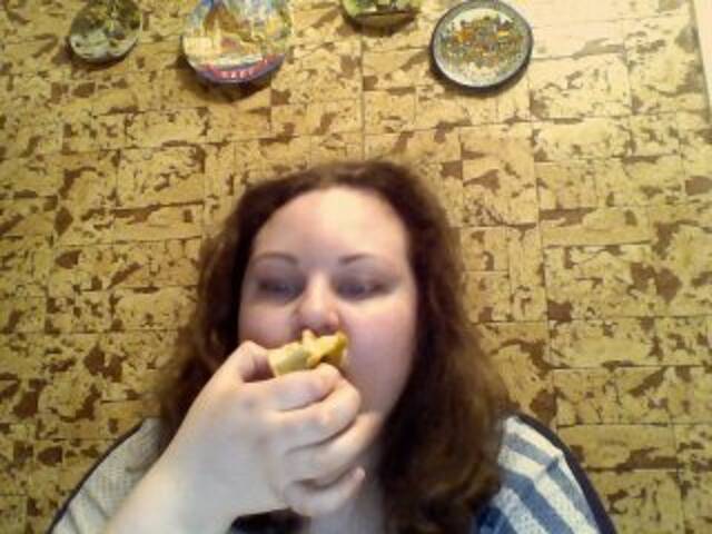 Εκπομπές οθόνης MiaErotic