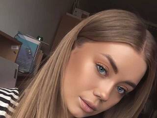 Ερωτική συνομιλία μέσω βίντεο MilaFantasy