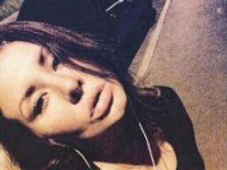 Ερωτική συνομιλία μέσω βίντεο milagirl