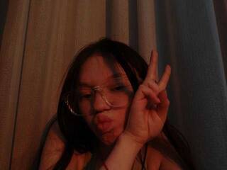 Ερωτική συνομιλία μέσω βίντεο Milakha