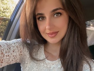 Ερωτική συνομιλία μέσω βίντεο MilanaSelin