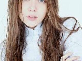 Ερωτική συνομιλία μέσω βίντεο milashlaa