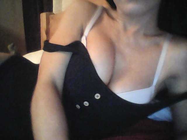 Εκπομπές οθόνης MilenaRayt