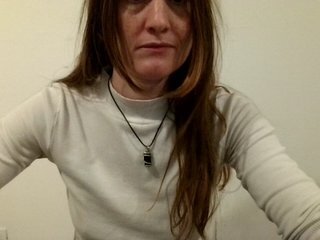 Ερωτική συνομιλία μέσω βίντεο MilfNadia