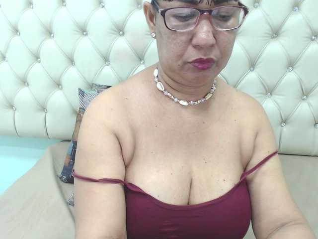 Φωτογραφίες MilfPleasure1 50 tits .. 100 open pussy im flexible .. 65 anal ... 200 naked and play with toy