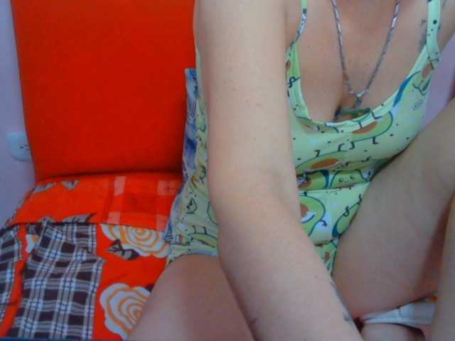 Εκπομπές οθόνης mimisexxxa