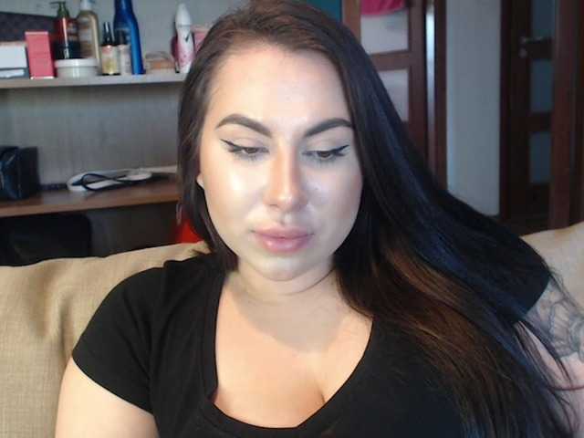 Εκπομπές οθόνης MindyExtasy