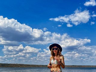 Ερωτική συνομιλία μέσω βίντεο MiraBella33