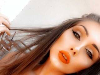 Ερωτική συνομιλία μέσω βίντεο MiraBOMB