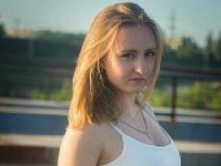 Ερωτική συνομιλία μέσω βίντεο miramiraa