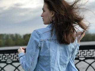 Ερωτική συνομιλία μέσω βίντεο miranaa