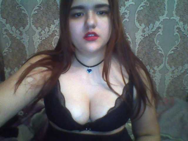 Φωτογραφίες MirandaWilss Hey guys!:) Goal- #Dance #hot #pvt #c2c #fetish #feet #roleplay Tip to add at friendlist and for requests!