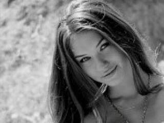 Ερωτική συνομιλία μέσω βίντεο mirannaa