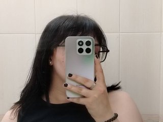 Ερωτική συνομιλία μέσω βίντεο miss-kapriz-love