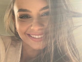 Ερωτική συνομιλία μέσω βίντεο Miss-Medison