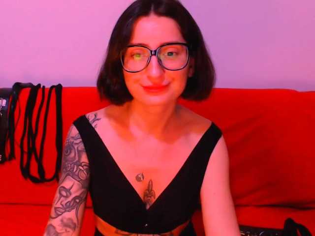 Φωτογραφίες _Miss_Abby_ Respect the Goddess and tip it, make my pussy wet. You cum only if I allow it. You will suffer for me slave, and your cock will strain and leak constantly