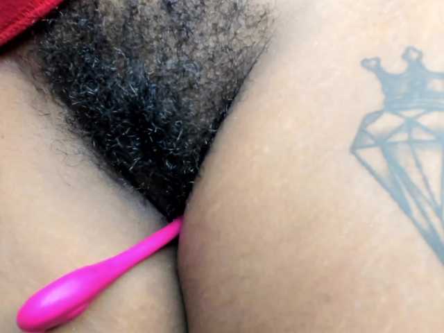 Φωτογραφίες MissBlackCandy hairy#squirt #hairy #feet #bush #ebony