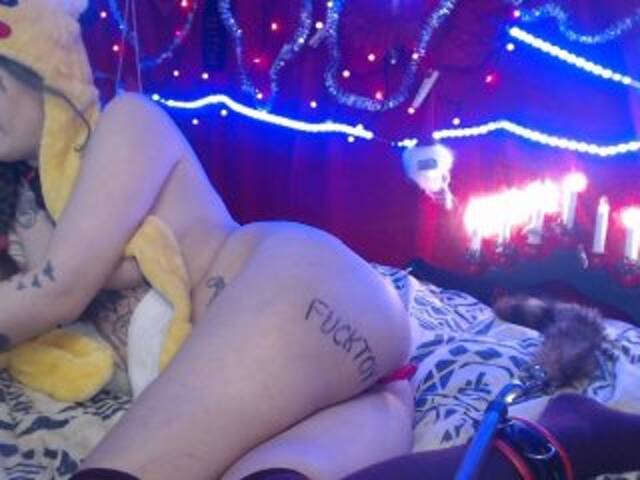 Εκπομπές οθόνης MissHornyGirl