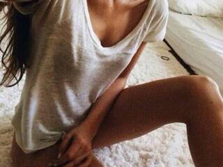 Ερωτική συνομιλία μέσω βίντεο MissHotAssx