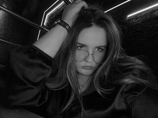 Ερωτική συνομιλία μέσω βίντεο MissIriss1