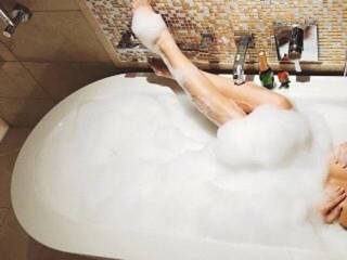 Ερωτική συνομιλία μέσω βίντεο missis611