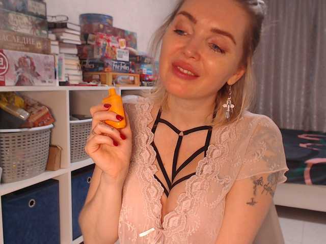 Εκπομπές οθόνης MyMilfAnnette