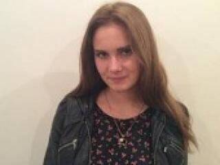 Ερωτική συνομιλία μέσω βίντεο misslauira