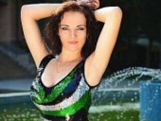 Ερωτική συνομιλία μέσω βίντεο MissNelly