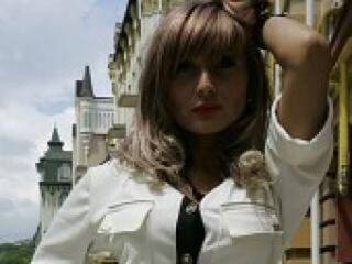 Ερωτική συνομιλία μέσω βίντεο missnomi