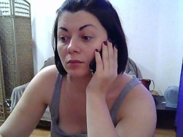 Εκπομπές οθόνης MISSVICKY1