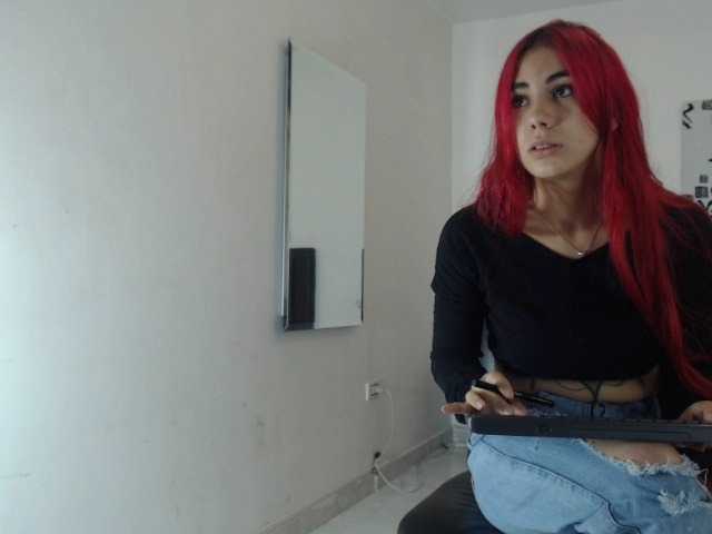 Φωτογραφίες missy-abby- Hey hey hey lovers, i hope that you enter to give me fire cause is a very cold day. Enjoy with me and make me your redhead dream