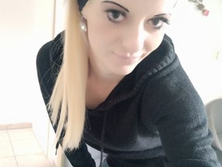 Ερωτική συνομιλία μέσω βίντεο MoaningKitty23