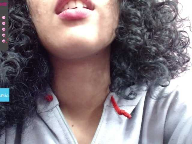 Εκπομπές οθόνης MoansMia