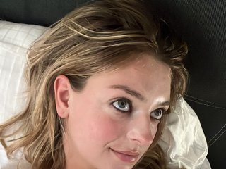 Ερωτική συνομιλία μέσω βίντεο Modelbunny55