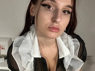 Ερωτική συνομιλία μέσω βίντεο momorenaaa