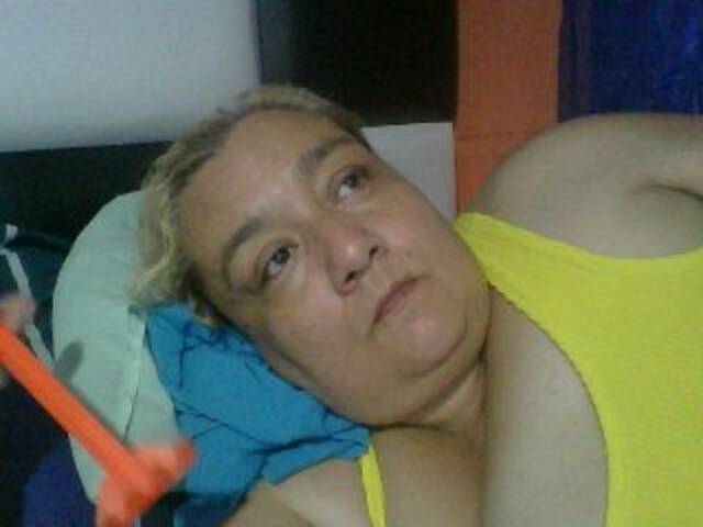 Εκπομπές οθόνης monalindagold