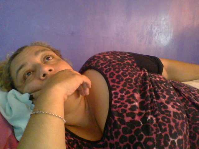 Εκπομπές οθόνης monalindagold