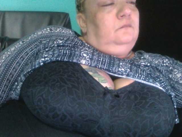 Εκπομπές οθόνης monalindagold