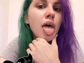 Ερωτική συνομιλία μέσω βίντεο MonikaGrays