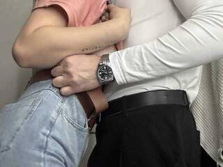 Ερωτική συνομιλία μέσω βίντεο monroshow